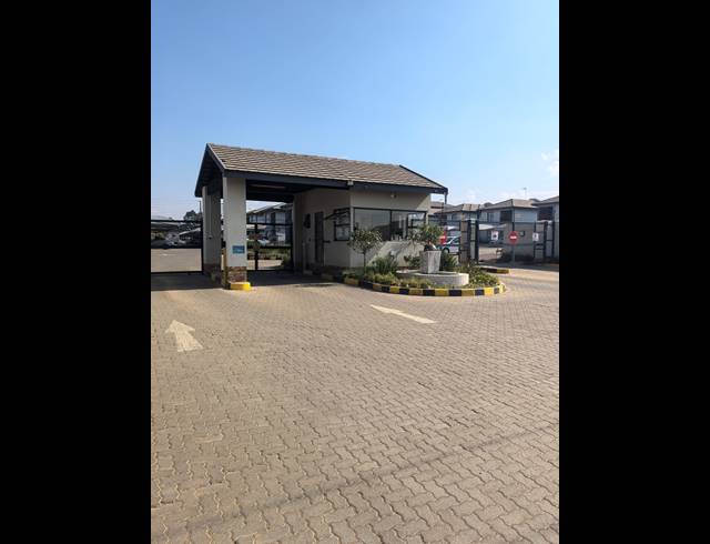 1 BEDROOM APARTMENT FOR SALE IN NORTON PARK
